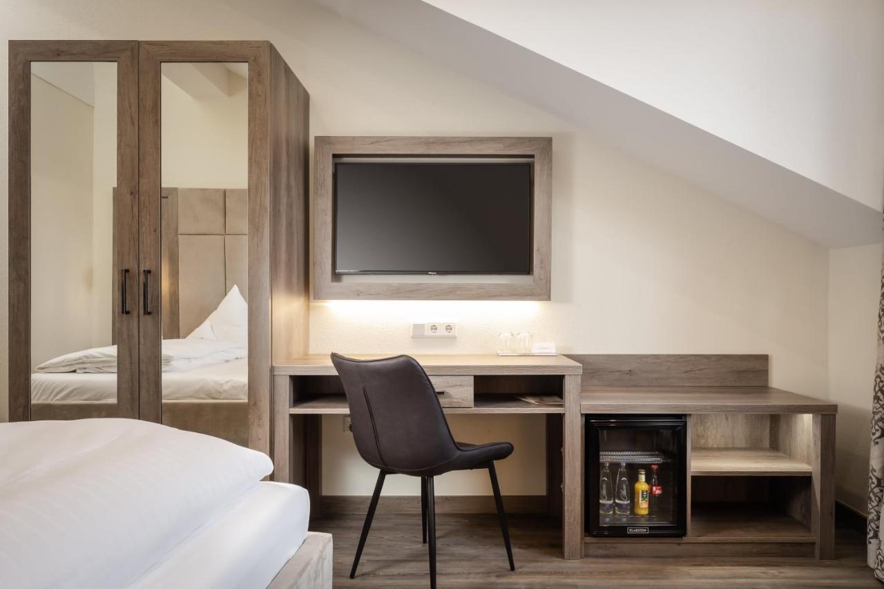 Hotel-Gasthof Hoettl Deggendorf Zewnętrze zdjęcie