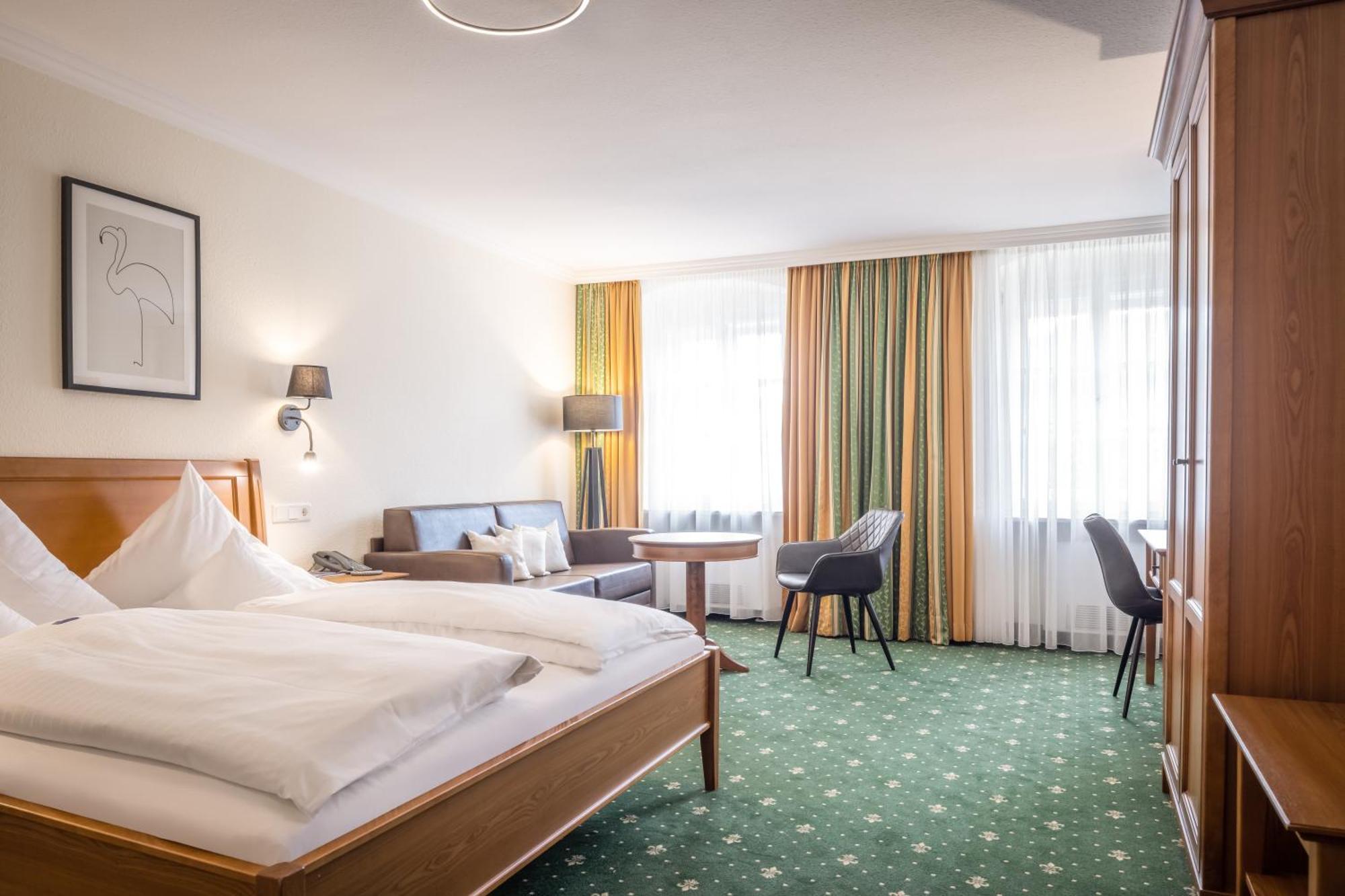 Hotel-Gasthof Hoettl Deggendorf Zewnętrze zdjęcie
